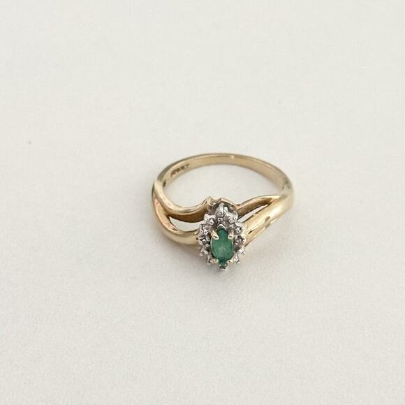 10K Yellow Gold Emerald Marquise & Diamonds Accent Halo Ladies Band Ring Size 6 - Picture 3 of 14
